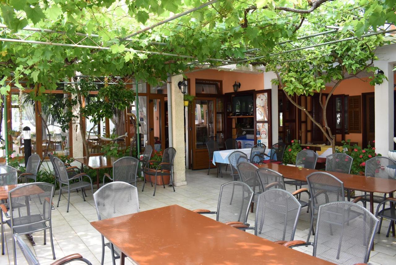 Apartament Banjol Bagian luar foto